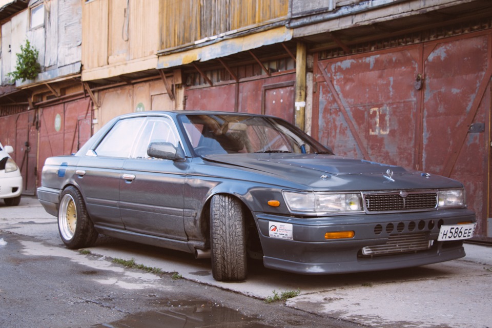 nissan laurel c 33