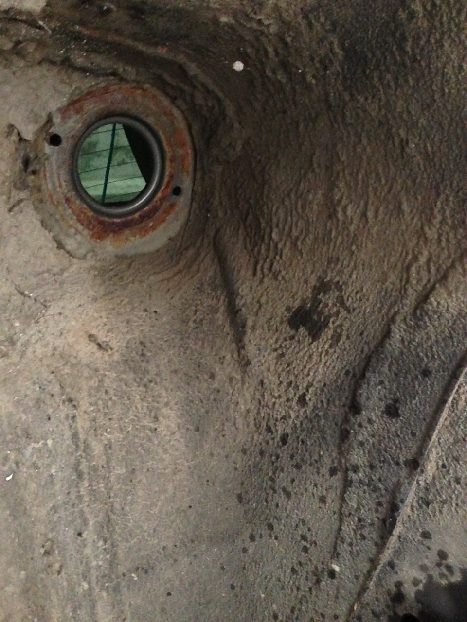 Глухой стук сзади — Nissan Skyline (R34), 2,5 л, 1999 года | поломка ...