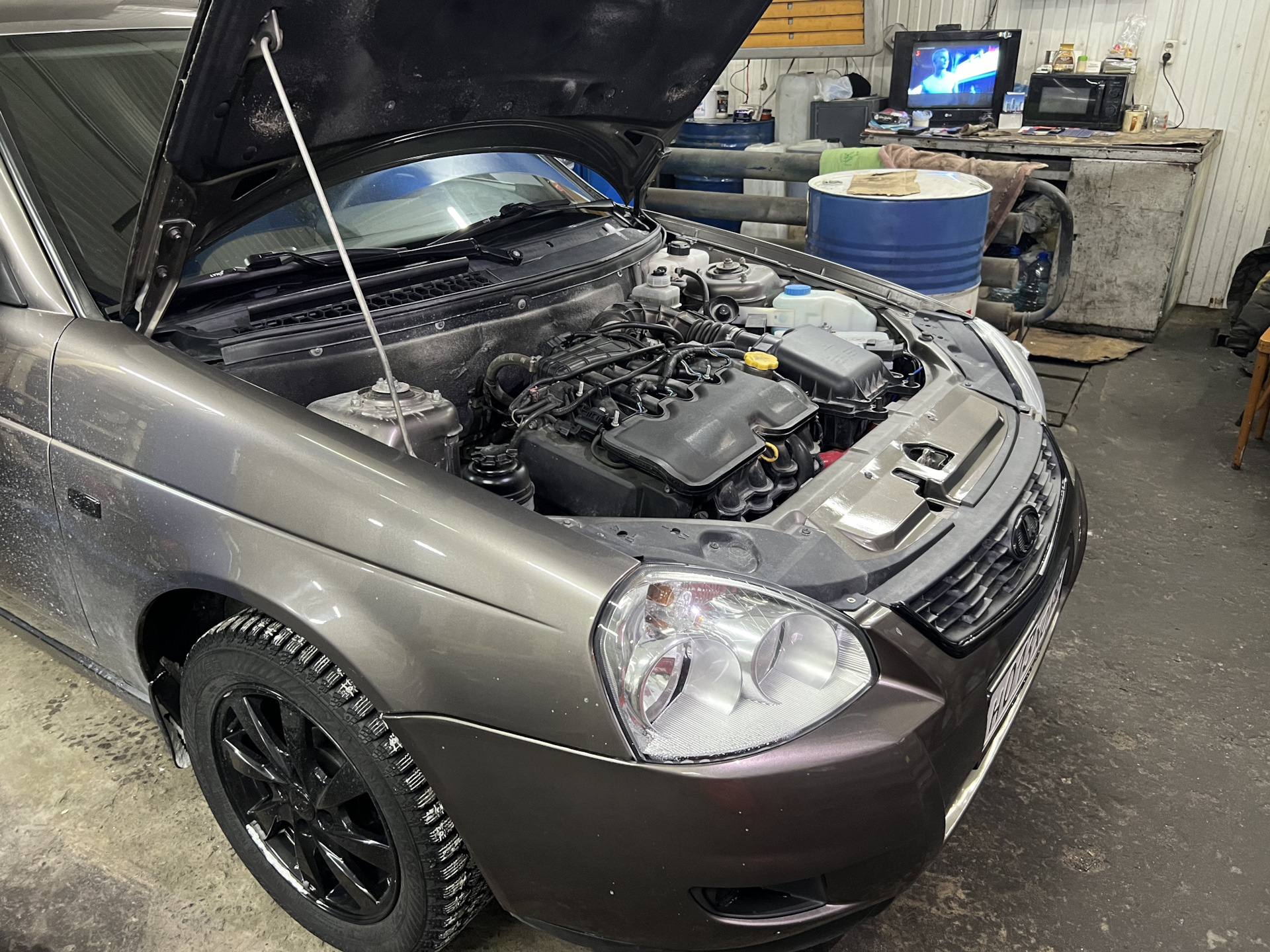 Замена гидрокомпенсаторов, грм, помпы и переуплотнение — Lada Приора ...