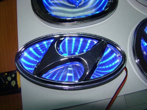 Значок Hyundai Solaris led