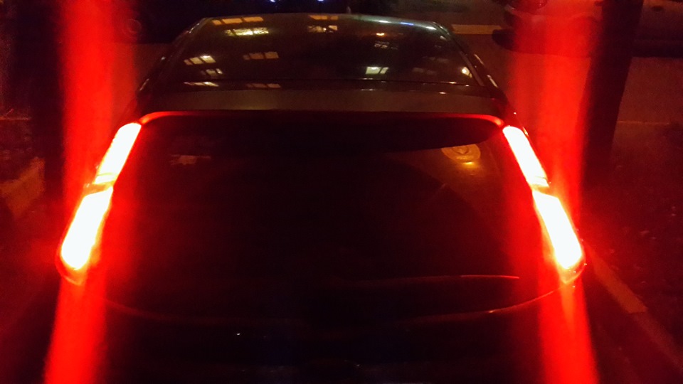 светодиодные габариты+стоп сигнал на ford focus светодиодные габариты+стоп сигнал на ford focus