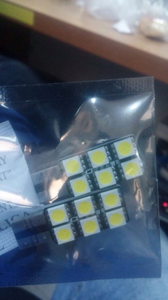 Подсветка в зеркалах — Volkswagen Passat B6, 3,2 л, 2009 года ...