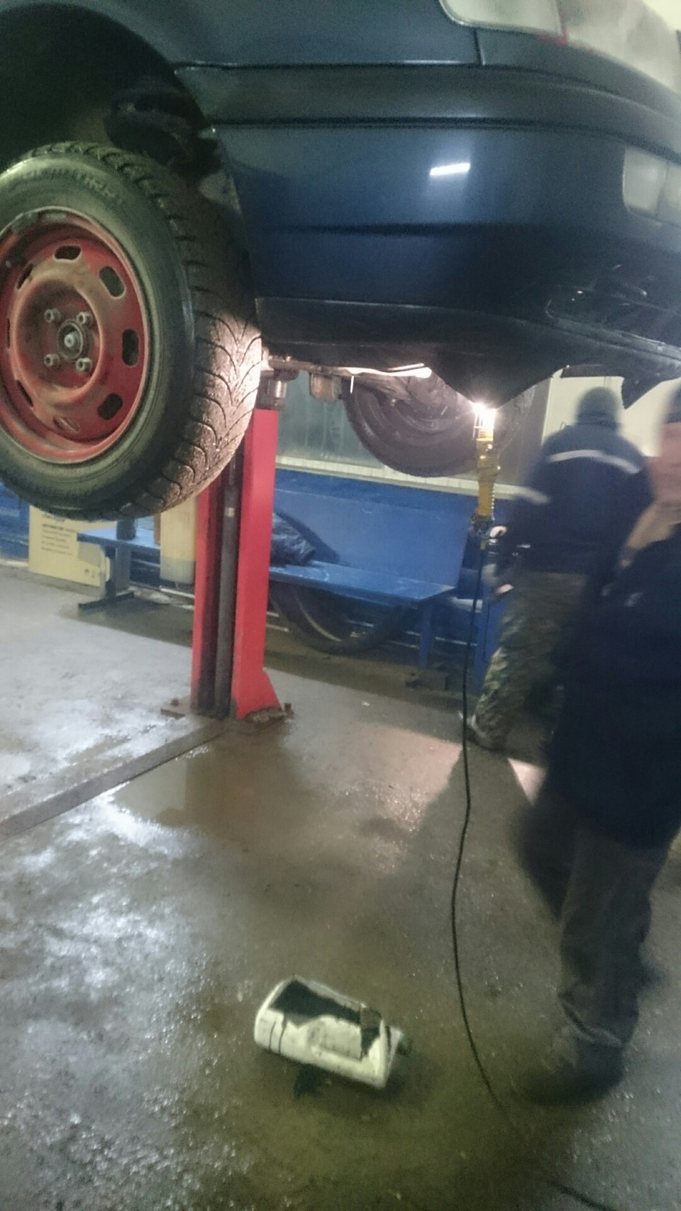 Замена на синтетику — Volkswagen Passat Variant (B4), 1,8 л, 1994 года ...