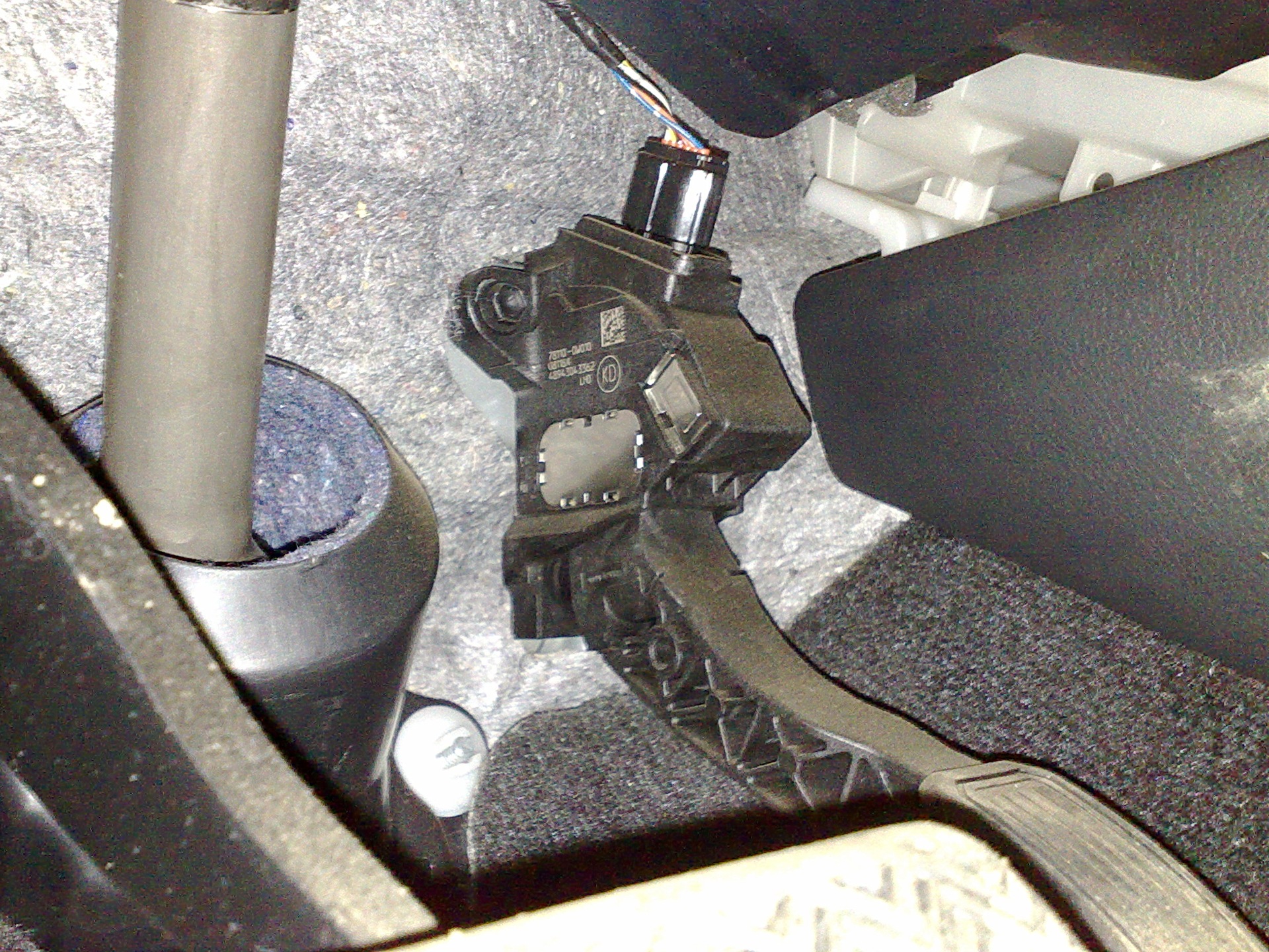 Pedal - Toyota RAV4 20L 2008