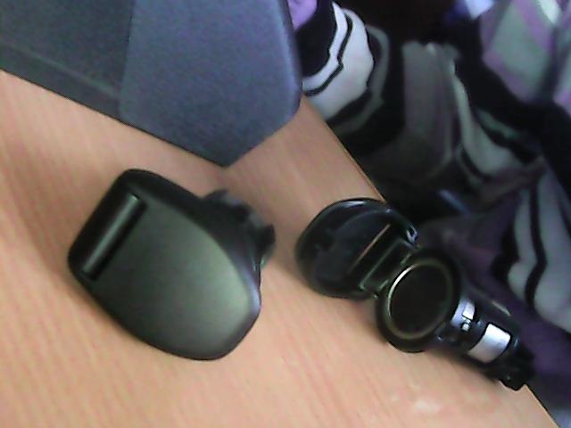 Вставка розетки в кожух ручника лада гранта) — Lada Гранта, 1,6 л, 2013 ...