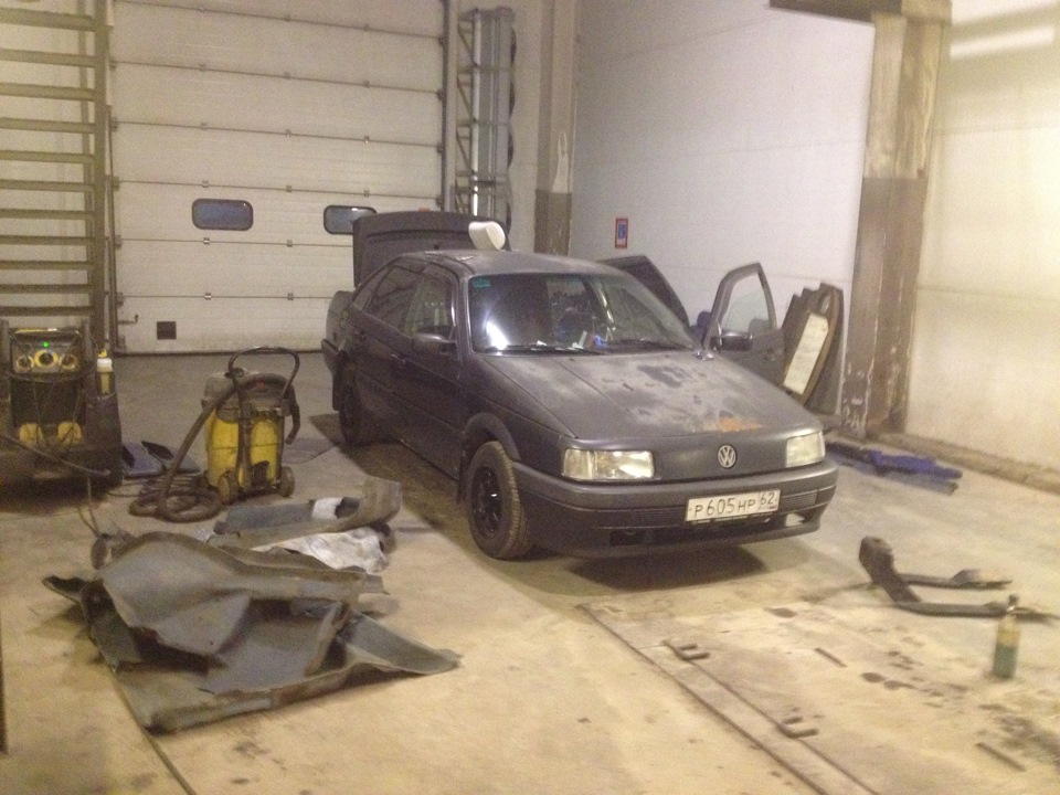 Друшлак, дырки, и прочий гемор — Volkswagen Passat B3, 1,8 л, 1990 года ...