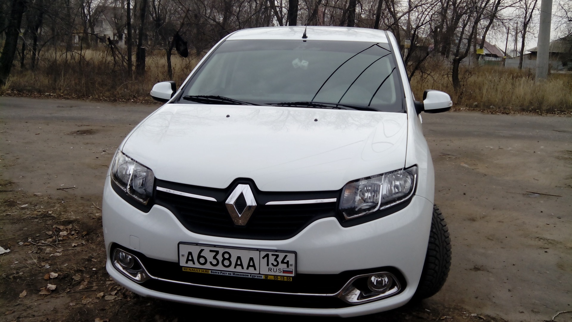 Renault Logan (2G) 1.6 бензиновый 2014 | white glace на DRIVE2