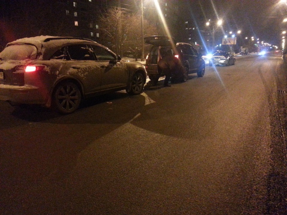 Теперь вот так. Завелась и заглохла — Infiniti FX (1G), 3,5 л, 2004 ...