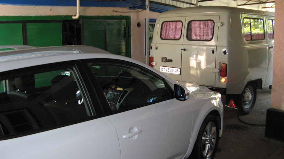 Газовые упоры багажника киа сид св. — KIA Ceed SW (1G), 1,6 л, 2012 ...