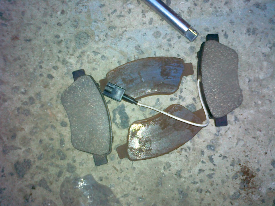 Треснул тормозной диск — FIAT Doblo (1G), 1,6 л, 2006 года | расходники ...