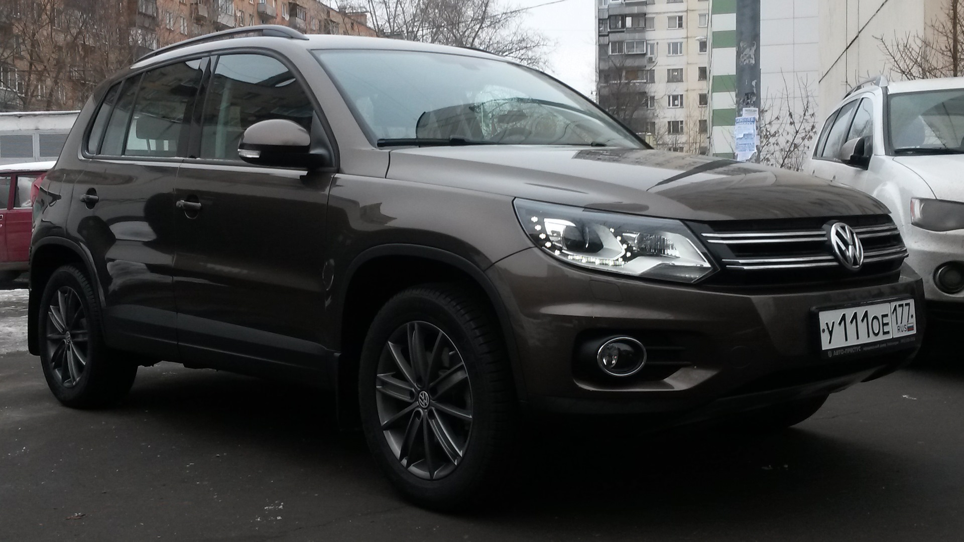 Volkswagen Tiguan (1G) 2.0 бензиновый 2014 | Цвет toffee braun, 2.0 на  DRIVE2