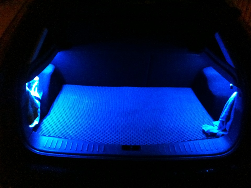 Подсветка багажника фокус. Подсветка багажника ВАЗ 2111. Подсветка багажника светодиодная CRV rd1. Подсветка багажника 2108. Подсветка багажника ВАЗ 21099.
