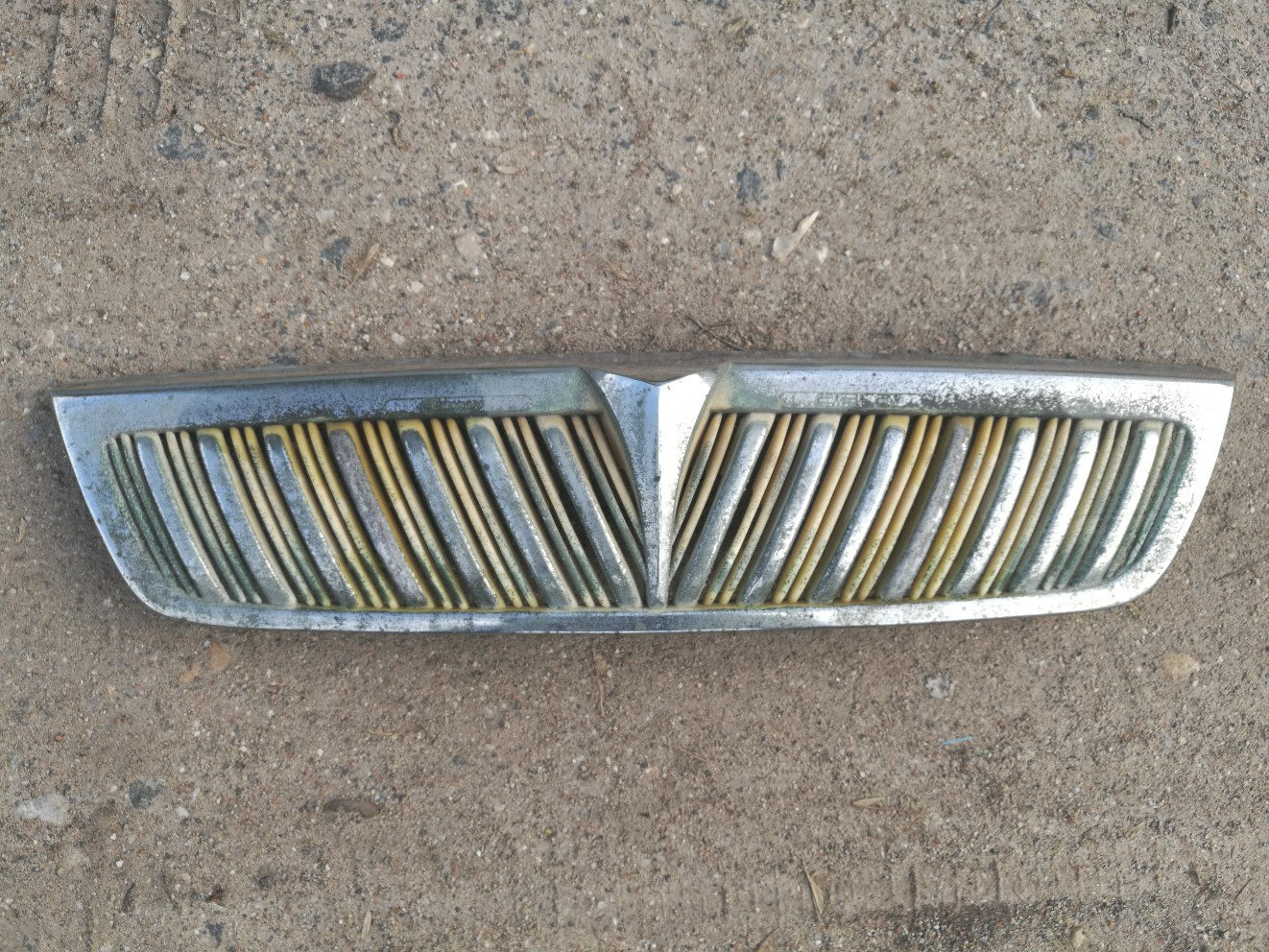 Накладки На Решетку Радиатора На Шаран Купить