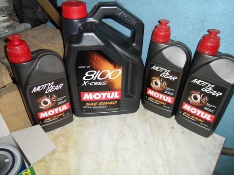 Motul на приору