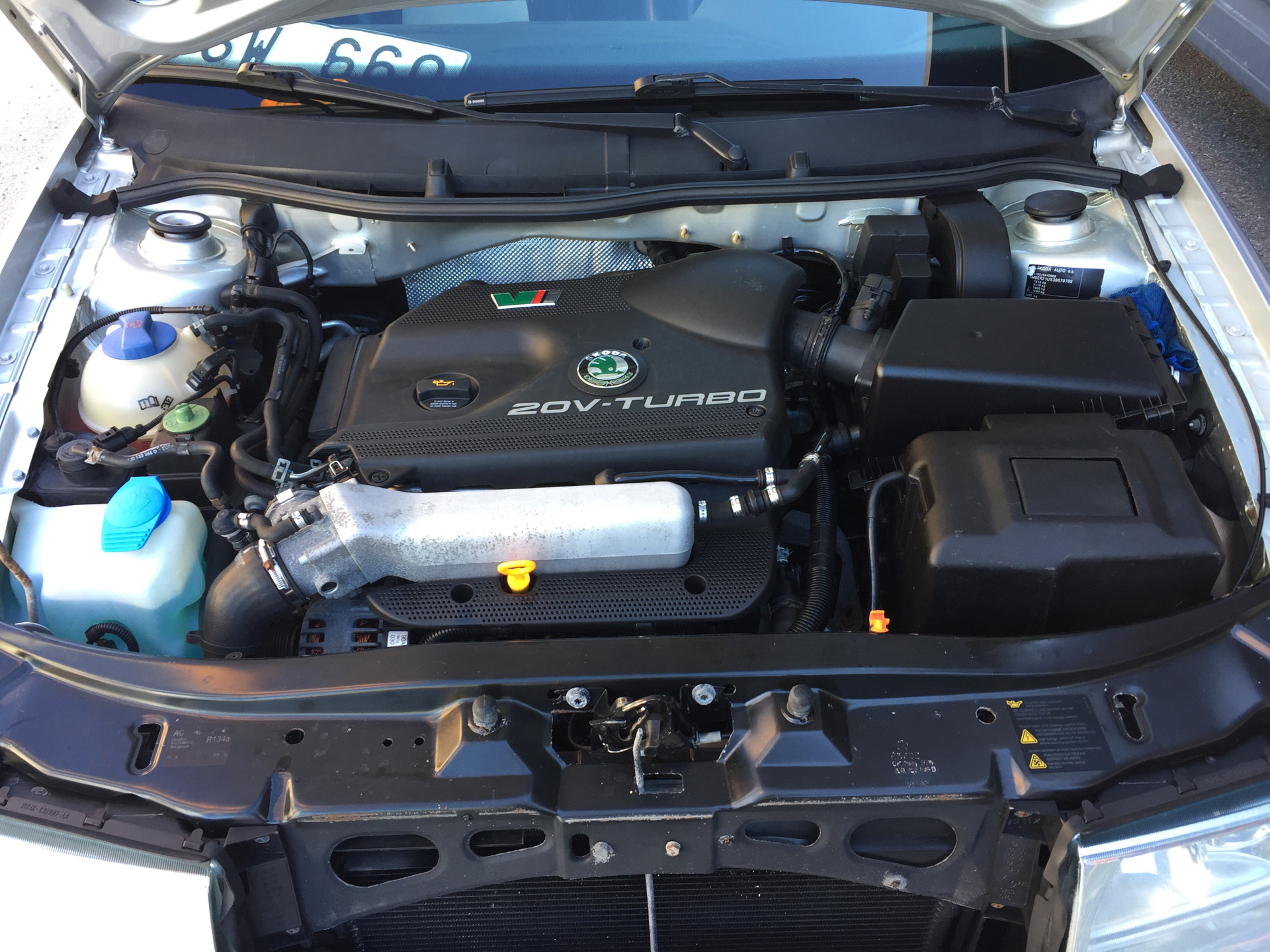 Новые двигатели октавии. Octavia RS a5 мотор. Мотор Octavia Tour 2l.