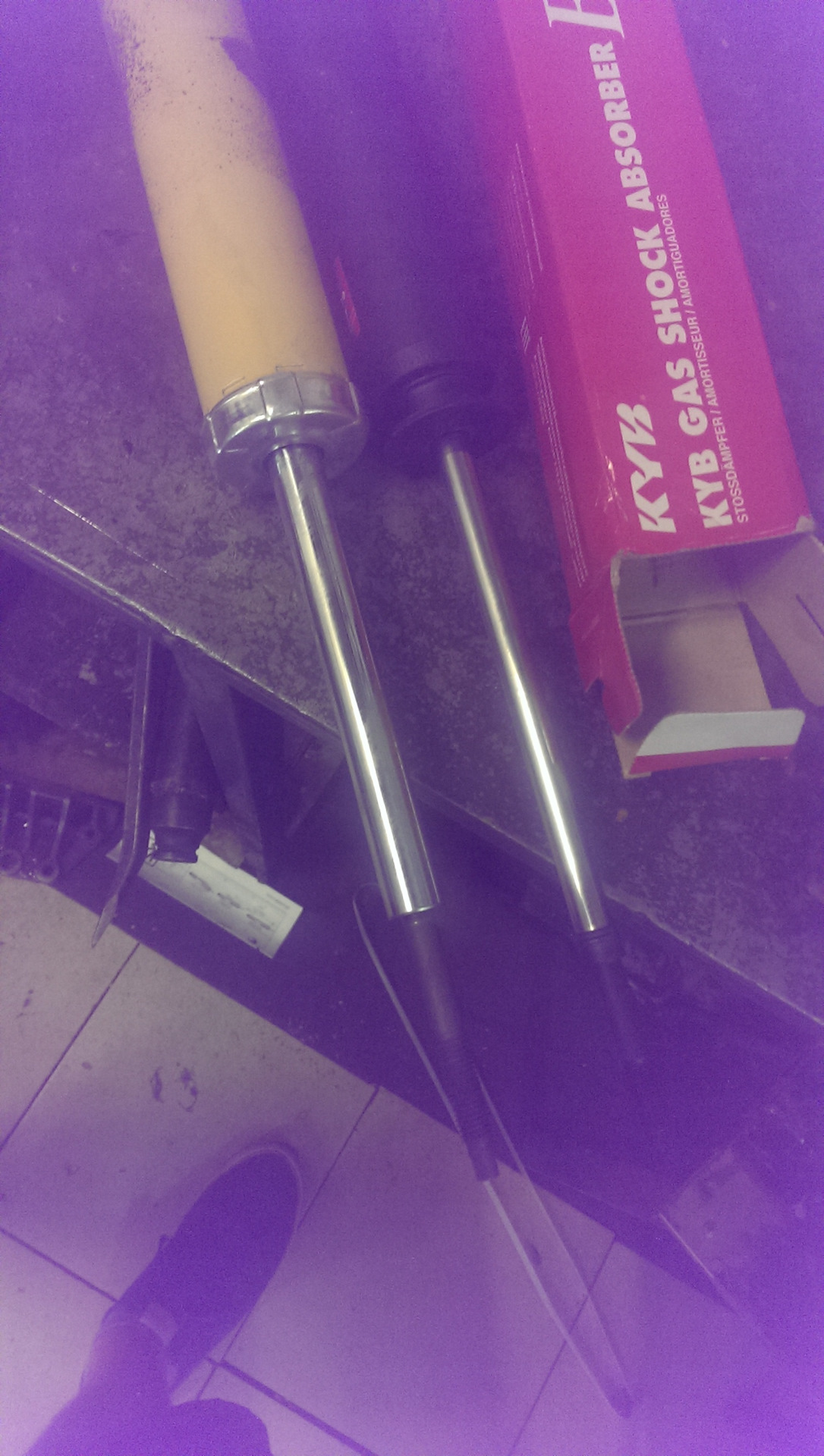 Замена задних стоек амортизатора — DRIVE2