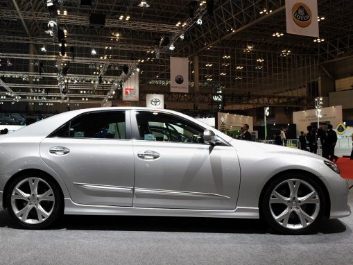 Toyota Rukus минивэн, 2011–2016, 1 поколение - отзывы, фото и характеристики на