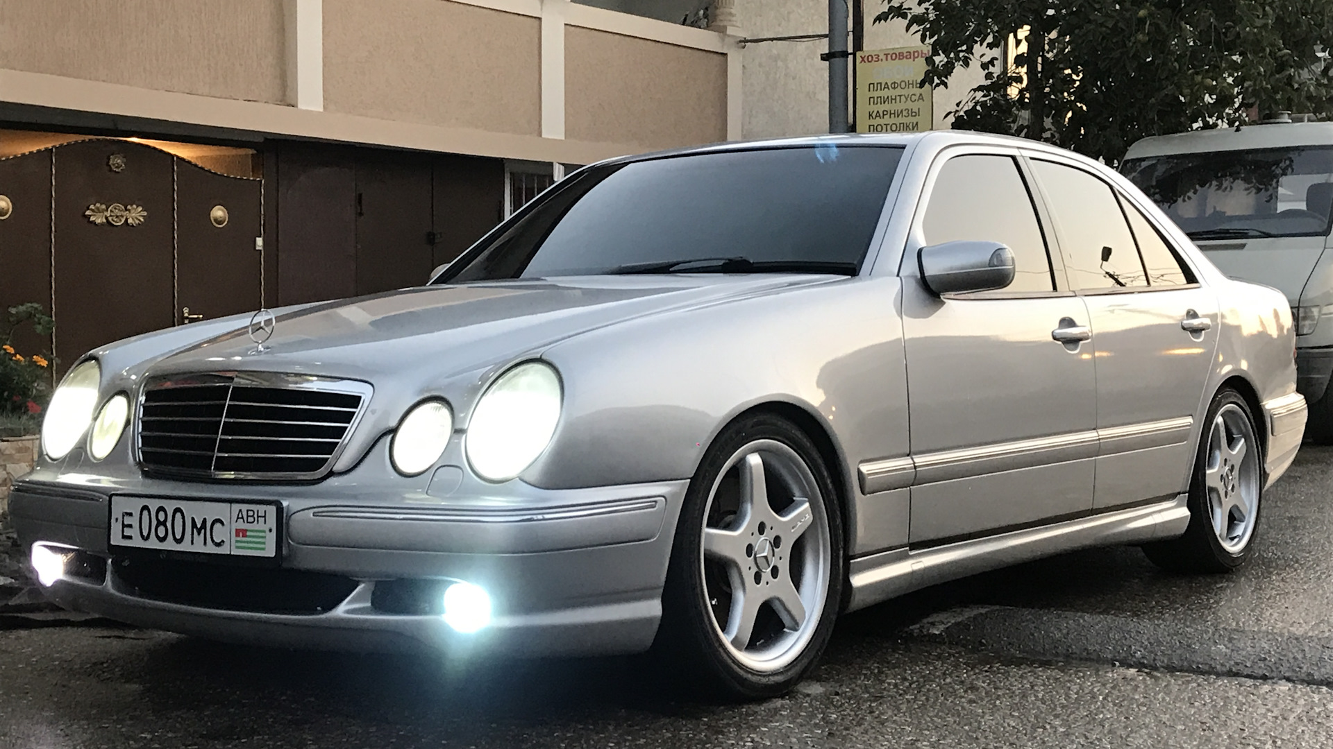 E55 AMG 2000