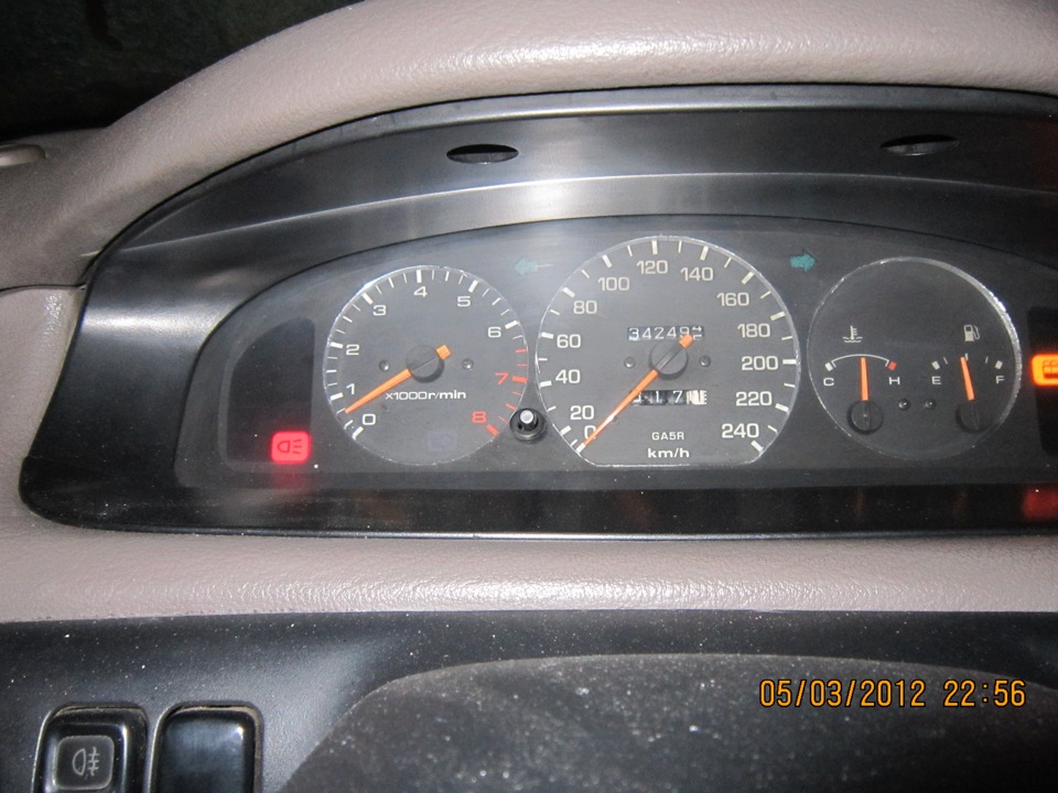 стоп сигнал — Mazda 626 IV, 1,8 л, 1993 года | поломка | DRIVE2