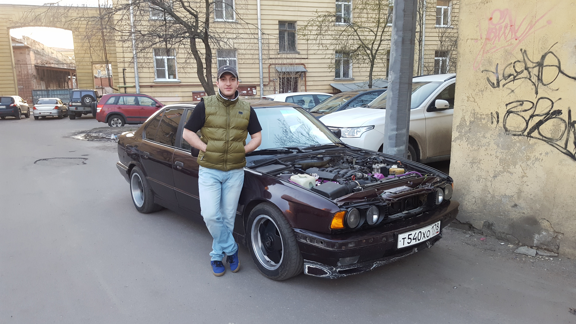 Фото Бмв В Гараже