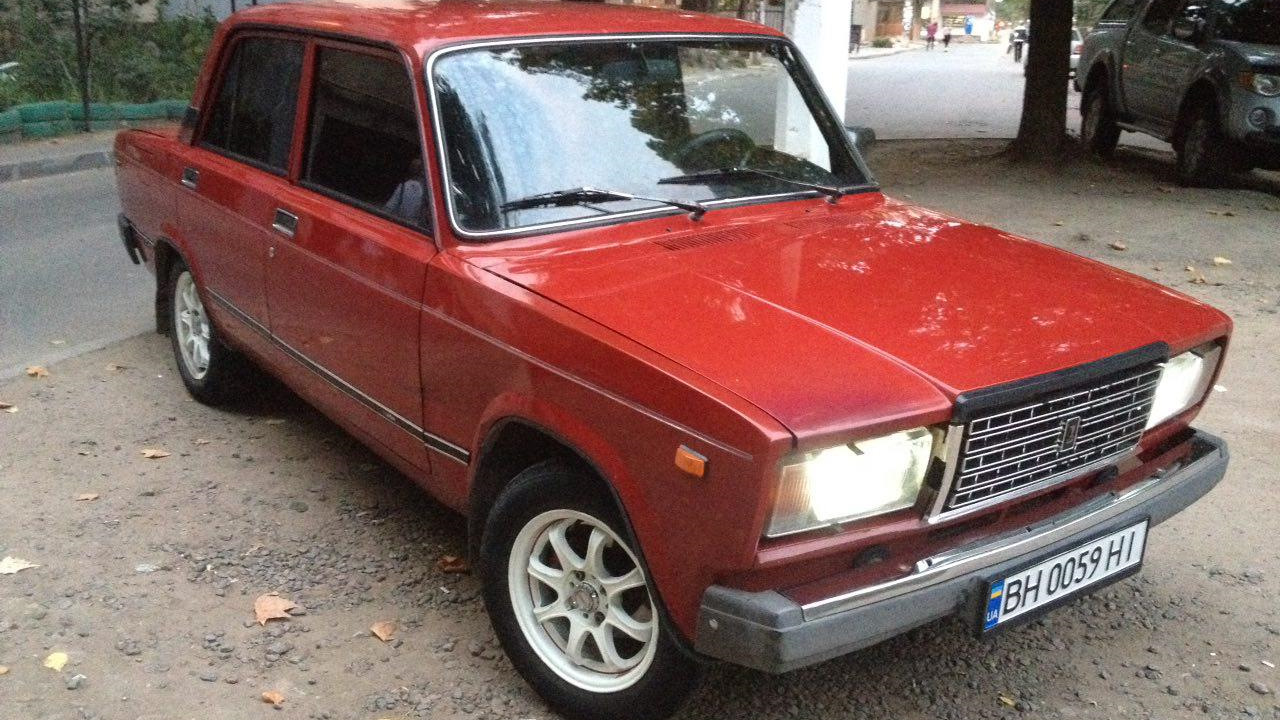 Lada 2107 Red