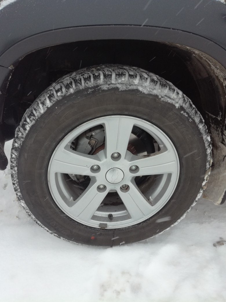 Hankook winter i pike 215 65 r16