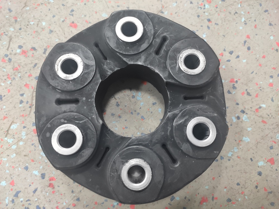 Муфта Lynx MP2048 — BMW 5 series (F10). Запчасти на фото: MP2048