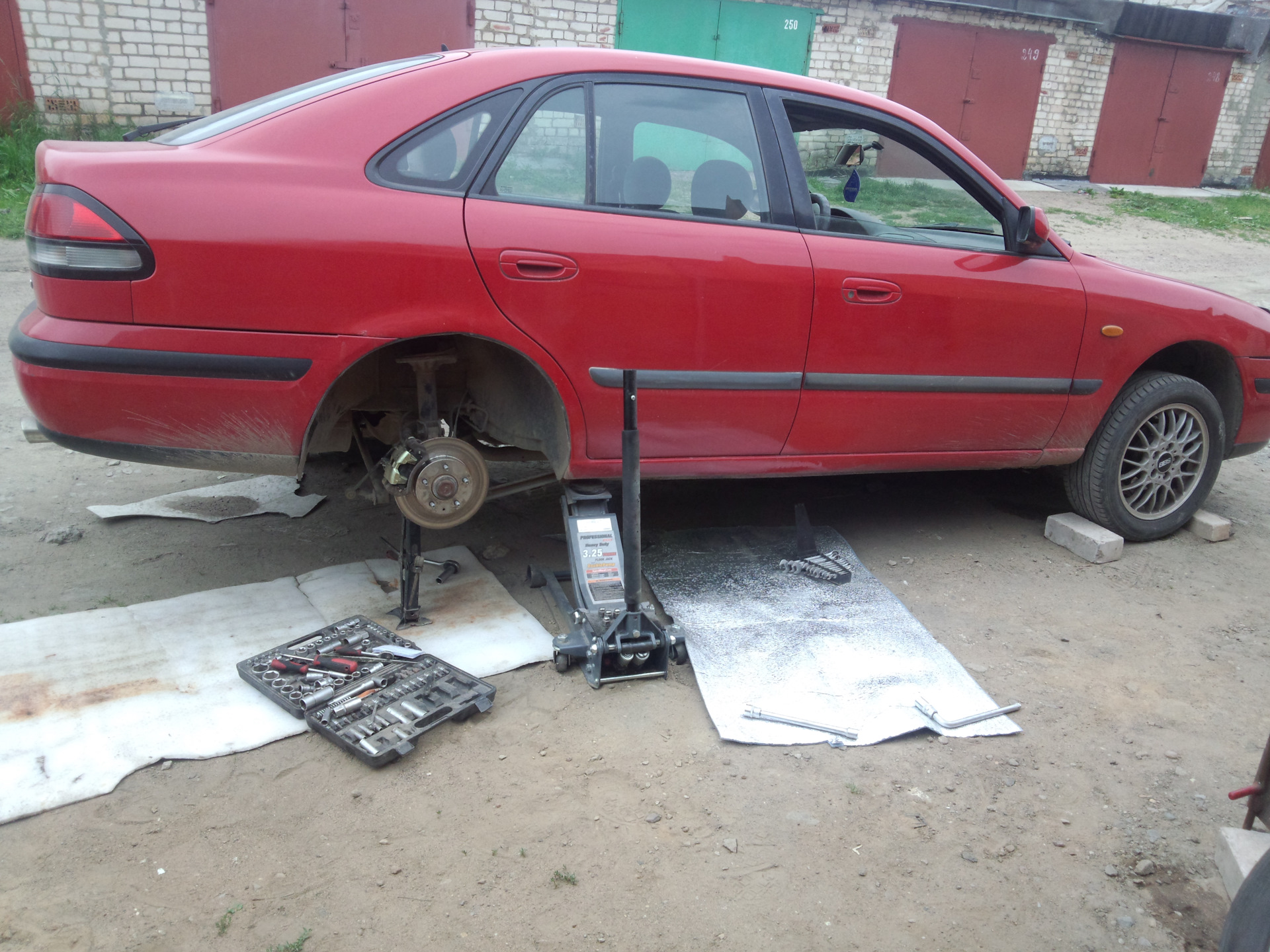 🔧 Замена сайлентблока на продольной тяге — Mazda 626 V (GF), 2 л, 1998 ...