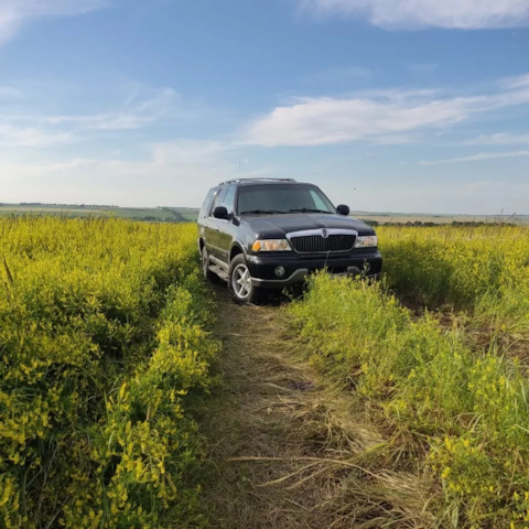 Lincoln navigator drive2