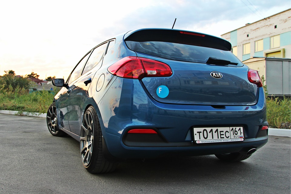 kia ceed stance