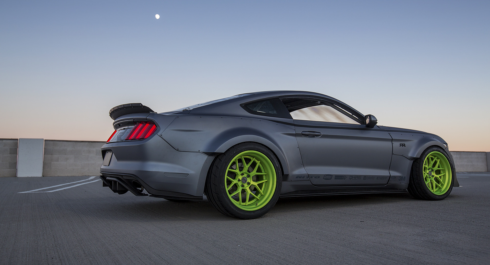 Ford Mustang RTR мотор