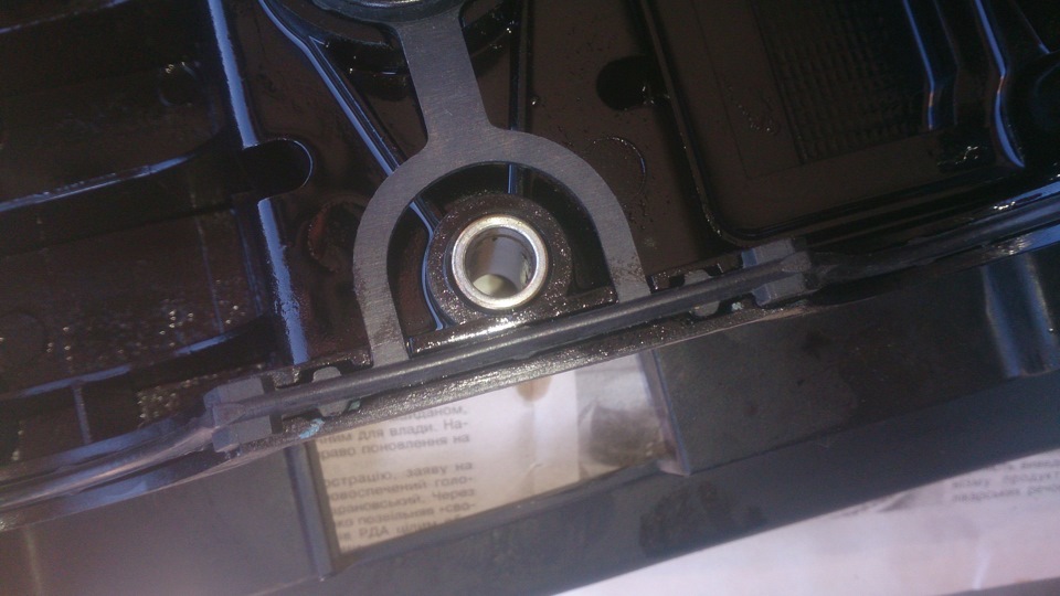 Потекло масло из под крышки — Chevrolet Lacetti Sedan, 1,6 л., 2007 ...
