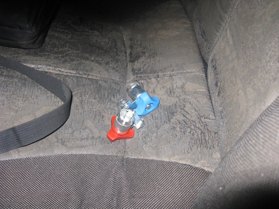 закручивающиеся клеммы ставить или нет? — Lada 21103, 1,5 л, 2003 года ...