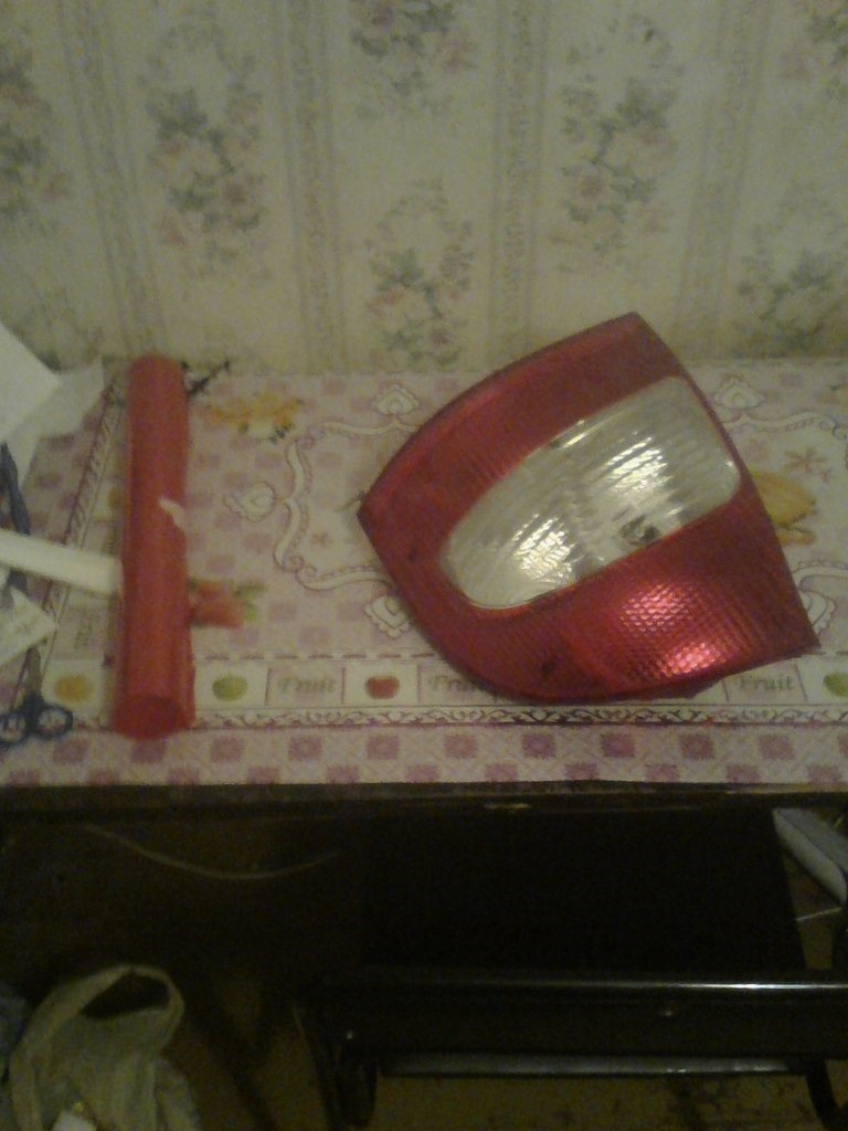 Задние фонари продолжение — Lada Калина седан, 1,6 л, 2007 года ...