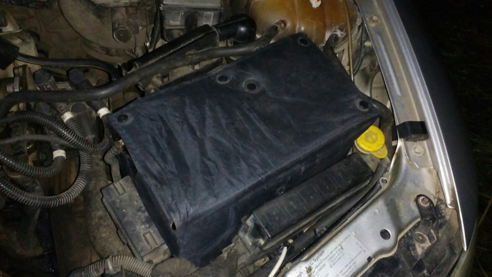 Чехол АКБ от GM — Opel Vectra B, 2 л, 1998 года | аксессуары | DRIVE2
