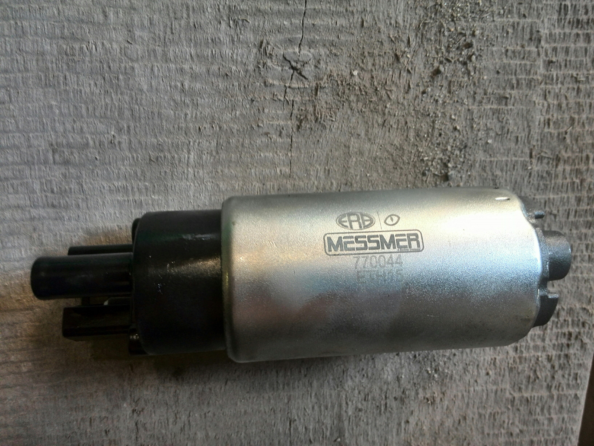 Топливный модуль на мазду премаси. 3. Топливный насос мазда фамилия. Топливный бензонасос мазда фамилия. Мазда фамилия электрооборудование топливный насос.