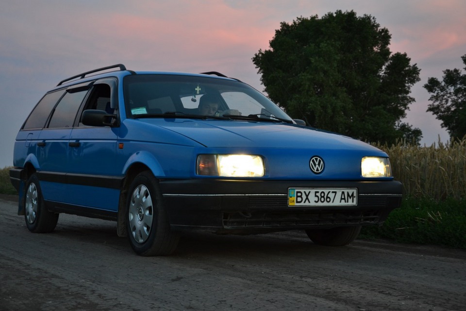 Машину фольксваген пассат б3. Фольксваген Пассат в3. Фольксваген Пассат б3 универсал. Volkswagen Пассат б3. Volkswagen Passat b3 седан.