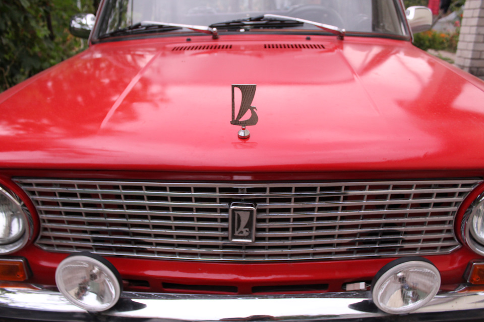 логотип ЛАДЬЯ — Lada 21011, 1,3 л, 1981 года | аксессуары | DRIVE2