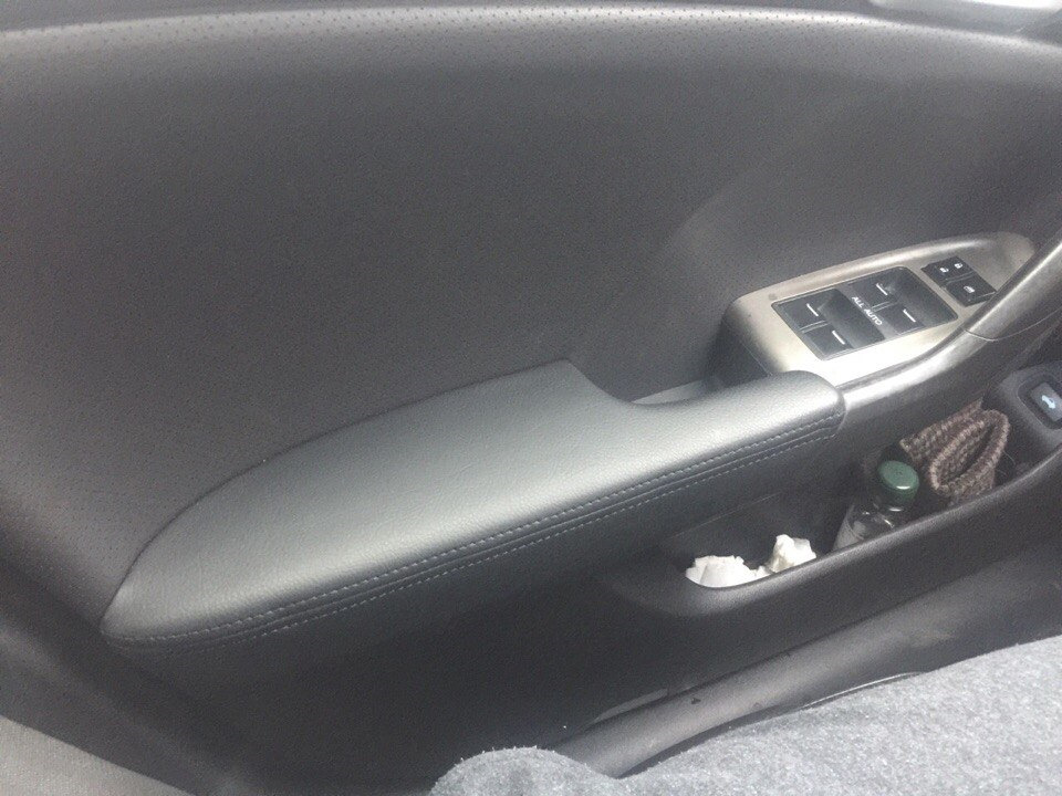 Хонда аккорд 8 как снять подлокотник