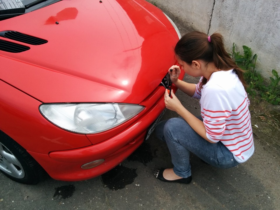 Сколы на мойке. Полировка Peugeot 206. Подкраска Пежо 308. Подкраска Шкода. Volvo подкраска под ручками drive2.