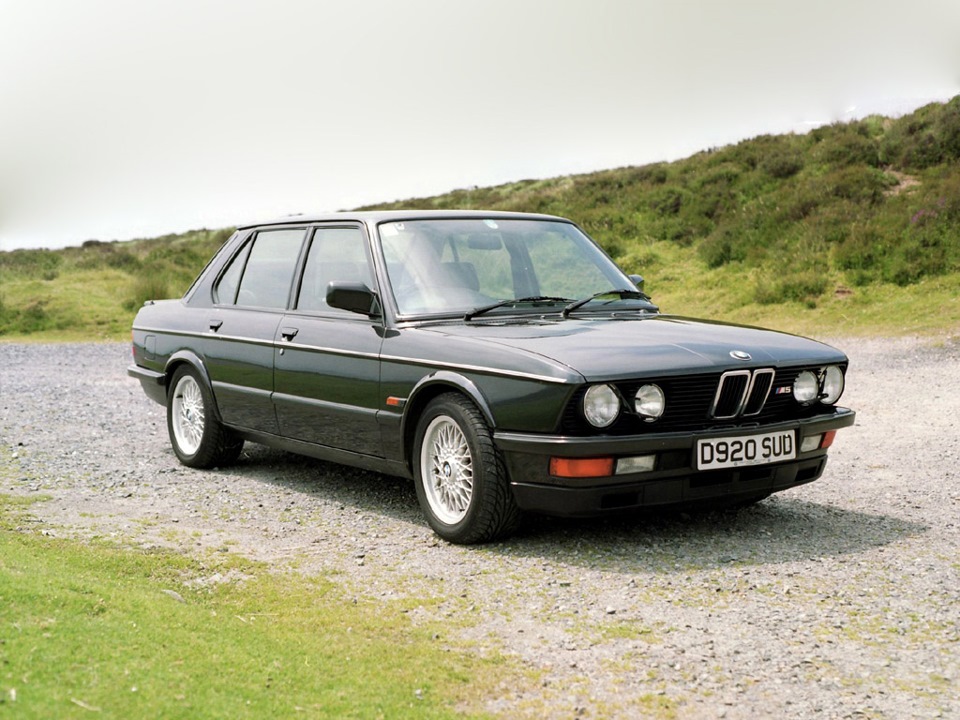 BMW e28 Black