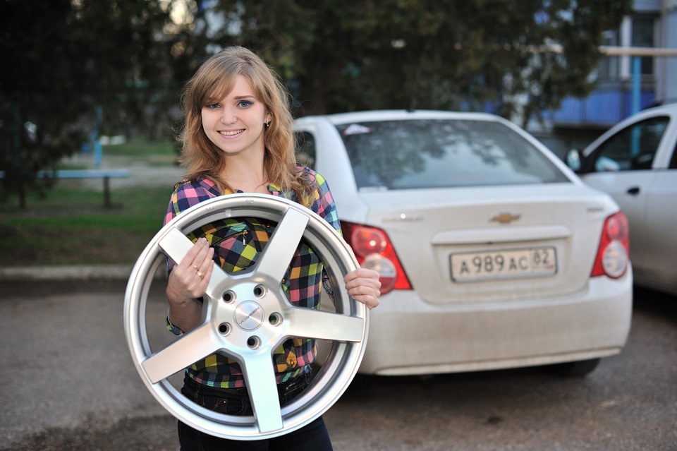 Стильные тапули для Chevy- Vossen R17 (реплика) — Chevrolet Aveo Sedan ...