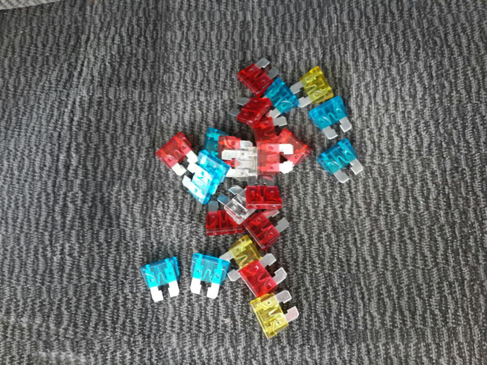 Предохранители — ГАЗ 31105, 2,4 л, 2007 года | электроника | DRIVE2