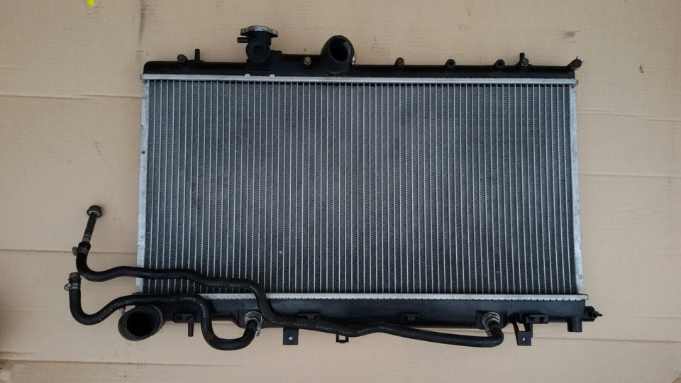 0 гд 2007 года алюминиевый. радиатор охлаждения импреза. 45119ag000. Ra2 165521. радиатор охлаждения акпп субару импреза.