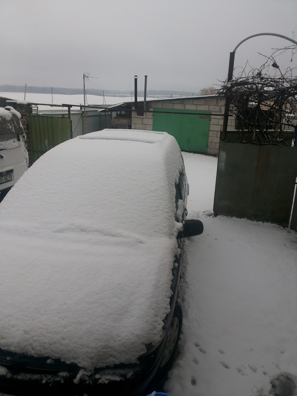 вварка правого брызговика + чистка и обварка стакана … — Mercedes-Benz ...