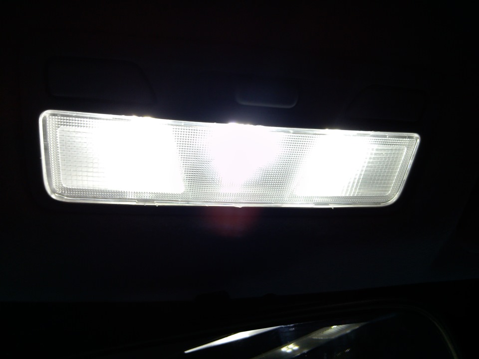 Замена обычных ламп накаливания в люстре на светодиодные — Mitsubishi ...