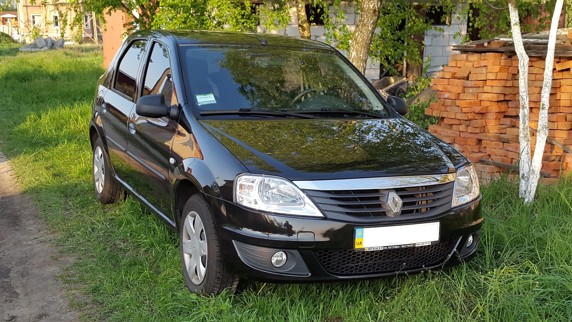 Renault Logan (1G) 1.6 бензиновый 2012 | ☸Black Pearl☸ на DRIVE2