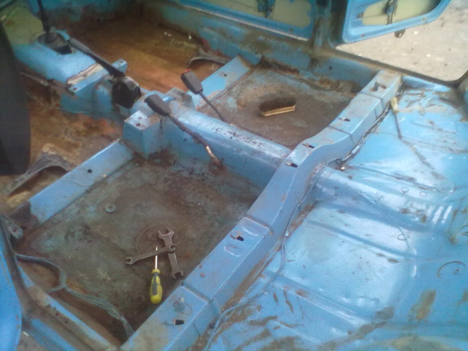 Разборка пола — Lada 21011, 1,3 л, 1975 года | своими руками | DRIVE2