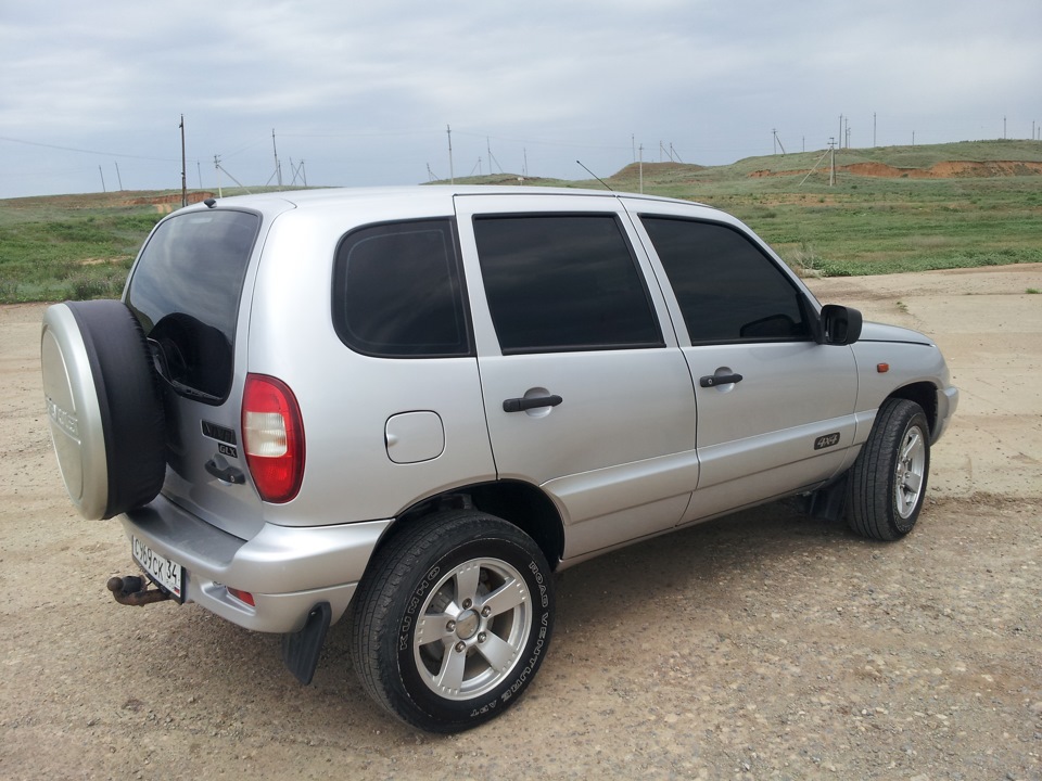 Chevrolet Niva fam 1