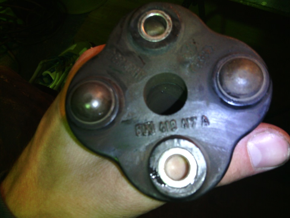 Такая же конструкция на ВАЗовском варианте)Так что все стыкуется и подходит) — Audi 80 (B3)